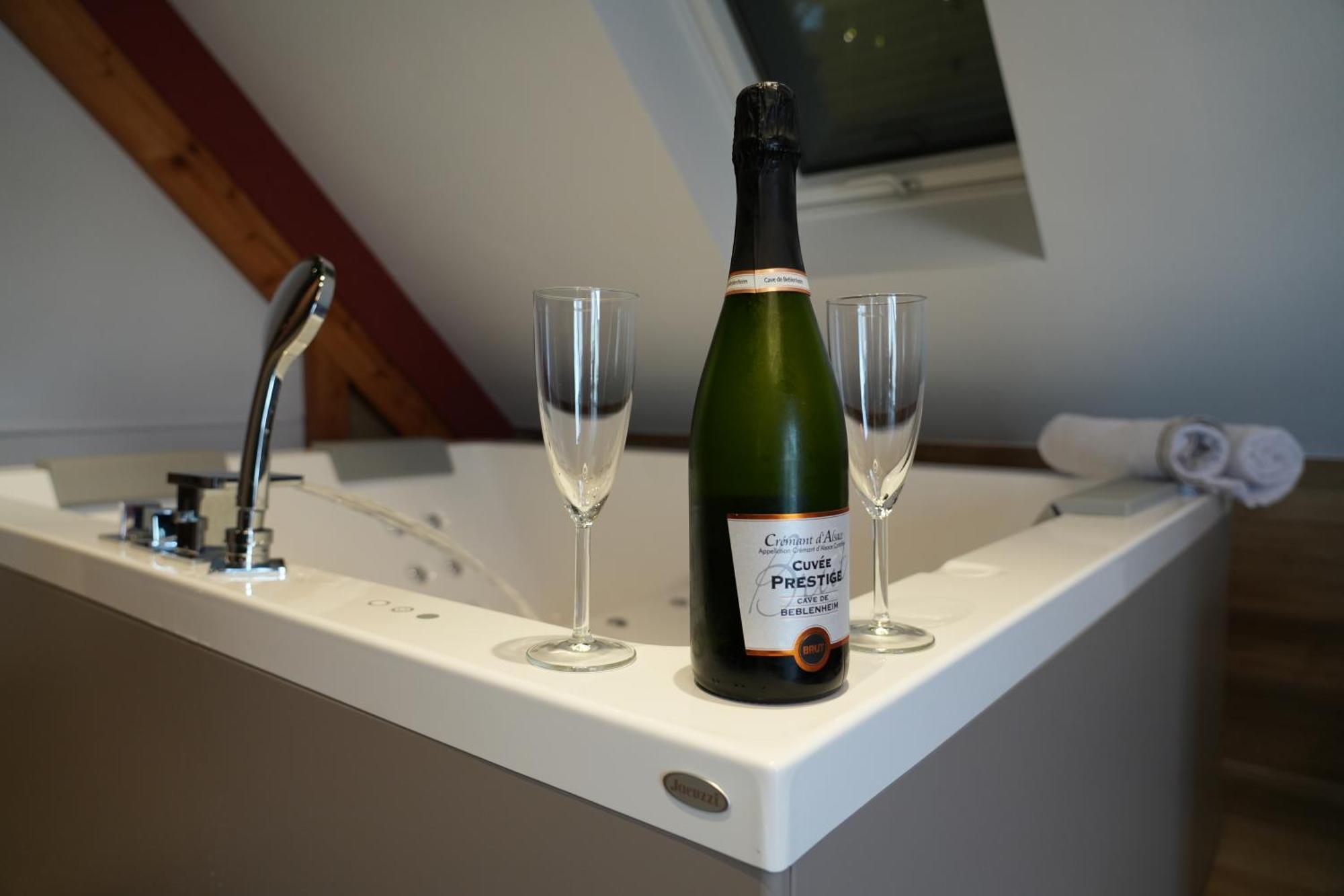 Gite Spa L'Atelier Emile - Spa Privatif - 5 Min Colmar Sainte-Croix-en-Plaine 외부 사진